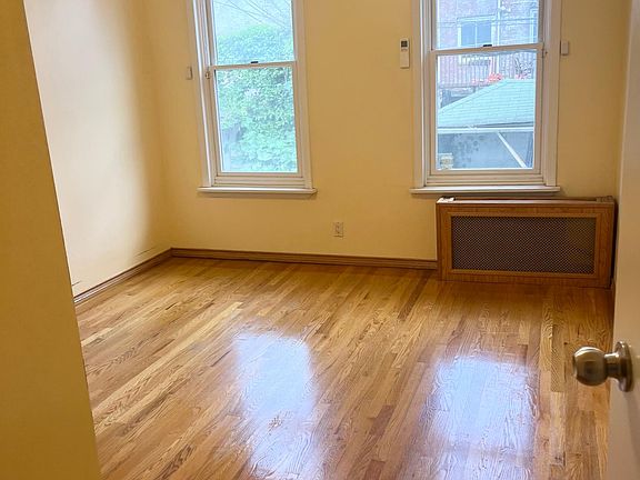 2nd image of 2275 E 24th St Floor 1
