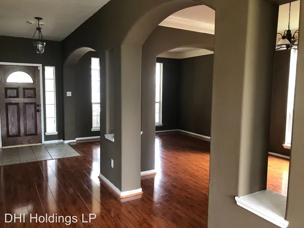 9107 Huckinston Ct, Spring, TX 77379