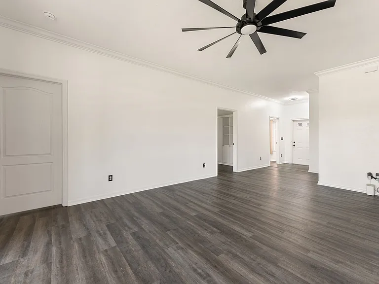 223 Stanhope Cir — Photo 13