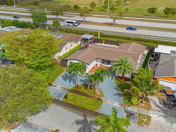 5th image of 9349 NW 24th Pl