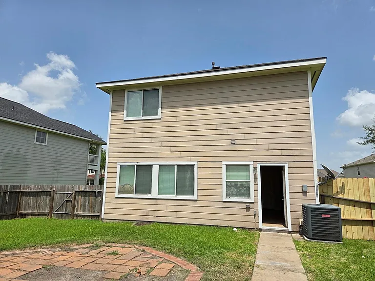 11805 Princess Garden Way — Photo 20