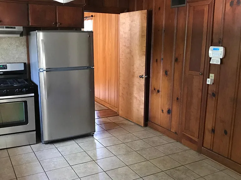 2271 Lee Dr — Photo 24