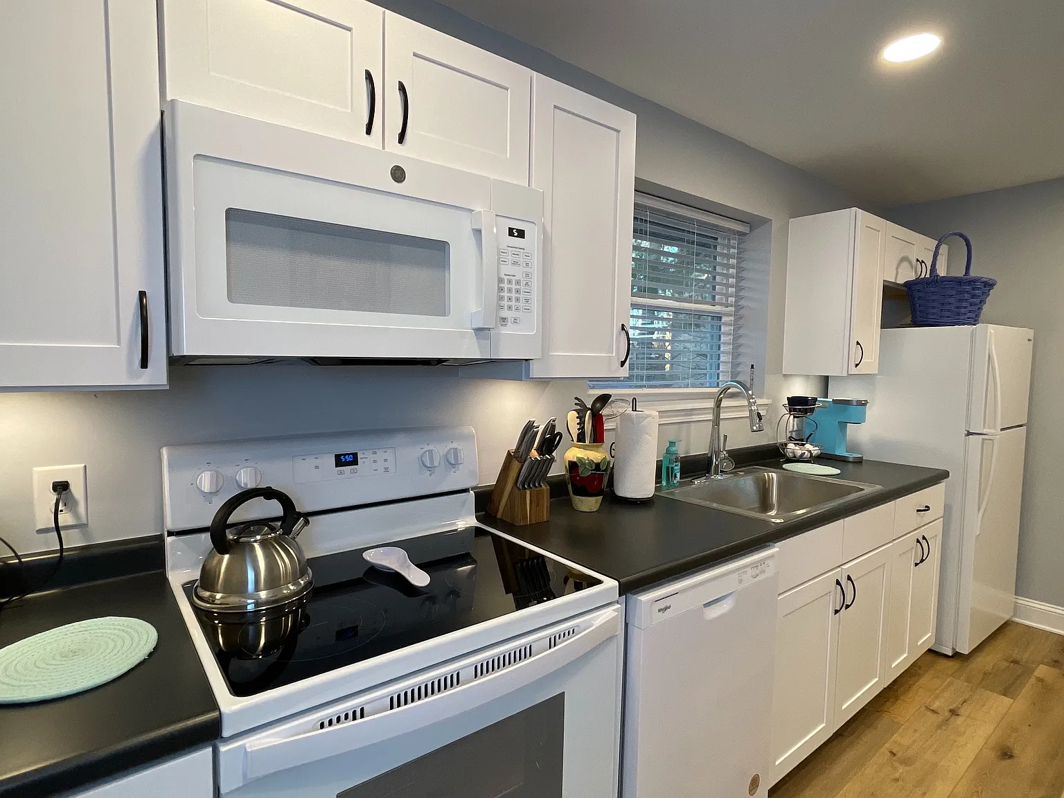 2 bed, $2,500 — Photo 4
