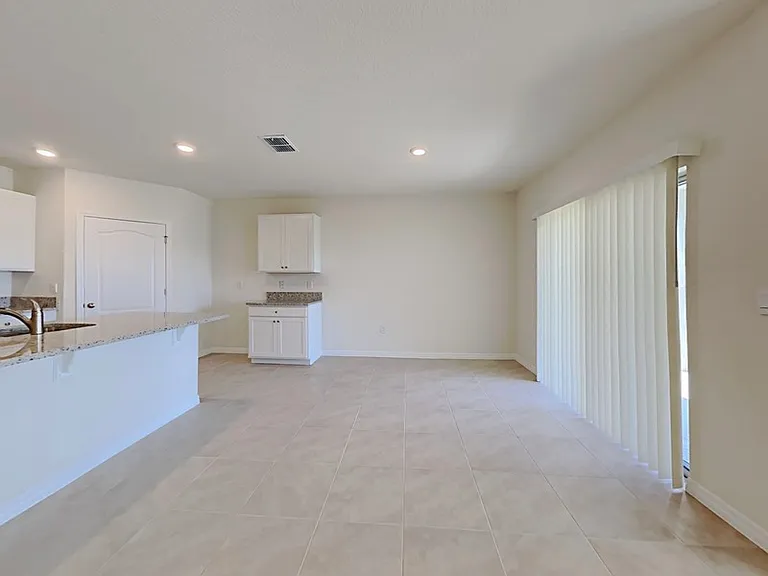 9678 Black Walnut Dr — Photo 6