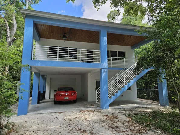 211 Lignumvitae Dr, Key Largo, FL 33037