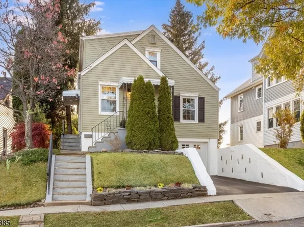 27 Gillespie Rd, Bloomfield Twp., NJ 07003