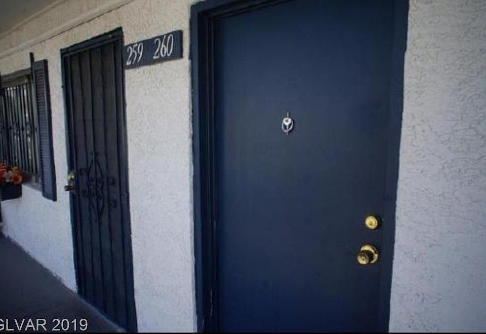 2nd image of 4600 University Center Dr APT 260