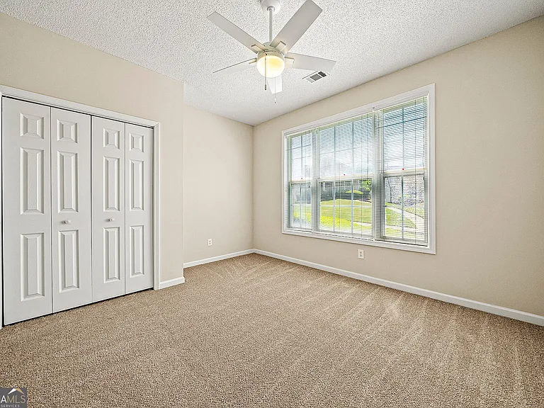 1221 Pinehurst Dr — Photo 6