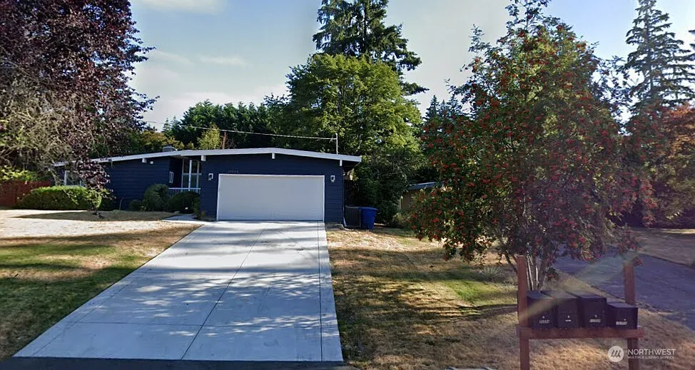 16554 SE 29th Street photo 1