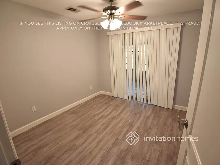 2363 Ambrose Ln — Photo 5