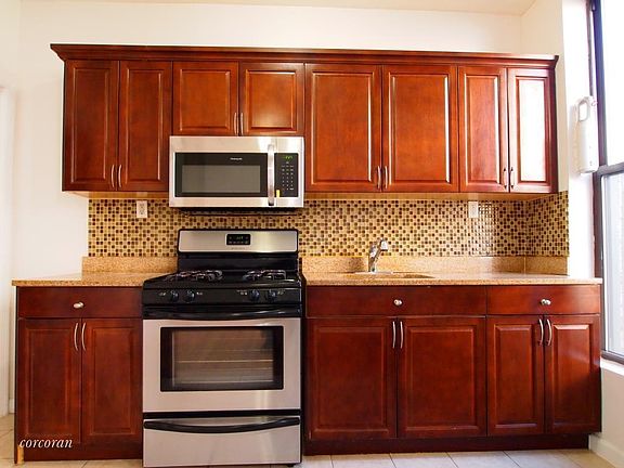 4th image of 177 Vernon Ave APT 2