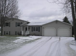 2145 Wagner Dr, Caro, MI 48723