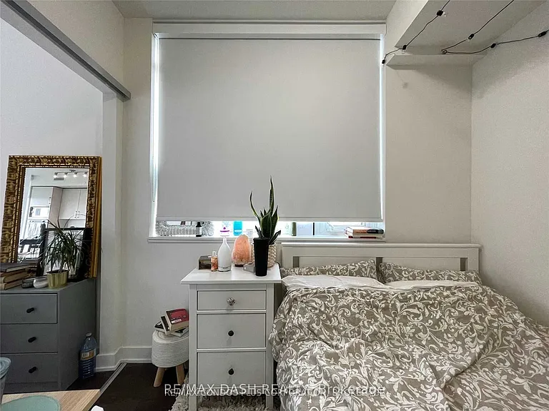 27 Bathurst St #902W — Photo 29