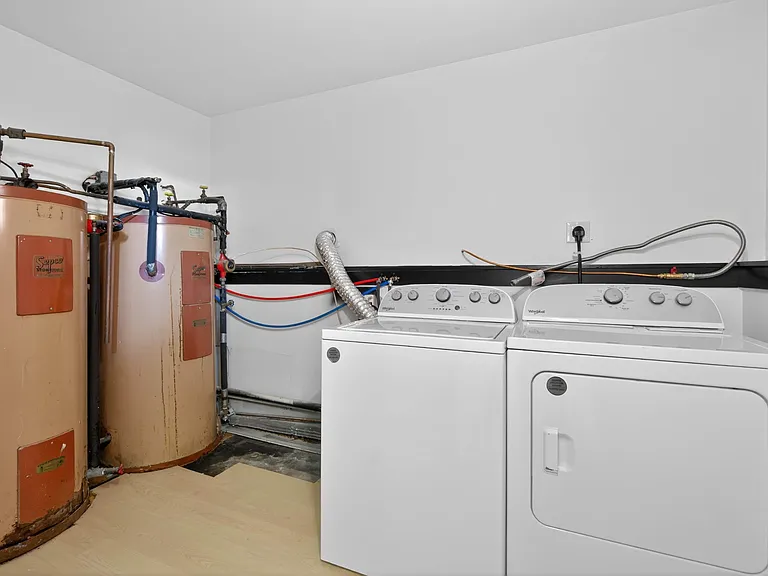 40 Felter Hill Rd — Photo 31