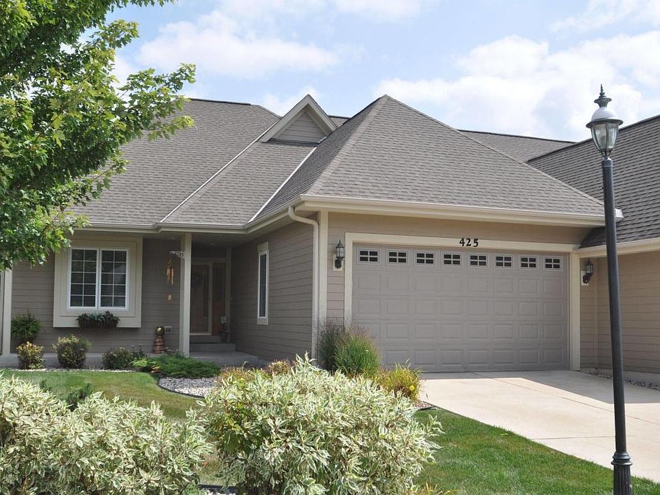1st image of 425 Century Oak Dr