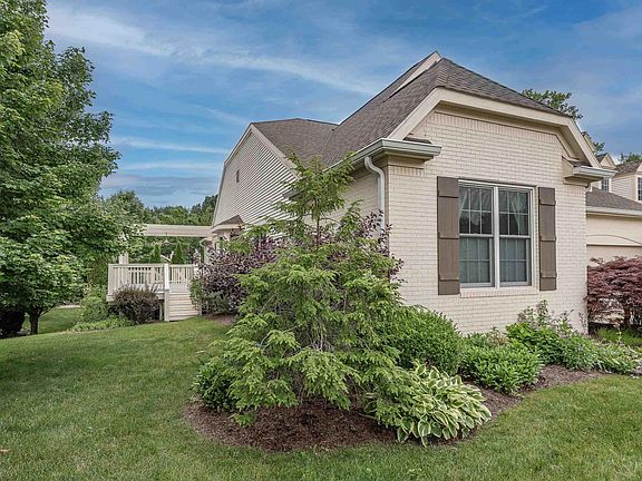 2nd image of 3739 E Villa Glen Ct
