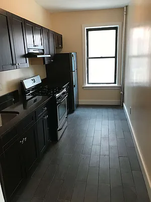 Rented by Smart NY Realty LLC | media 10