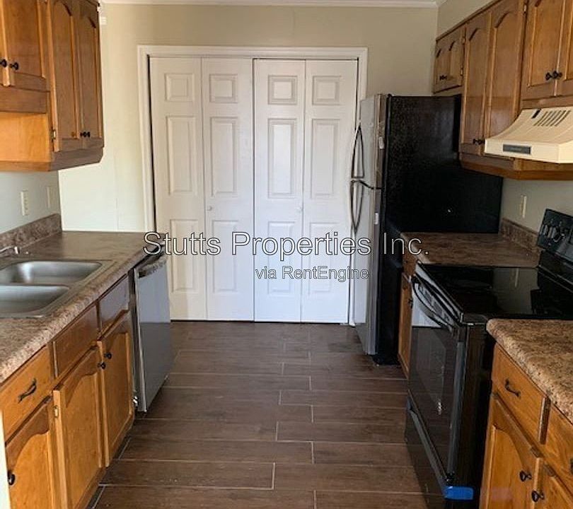 1st image of 3450 Cloverdale Rd APT 5