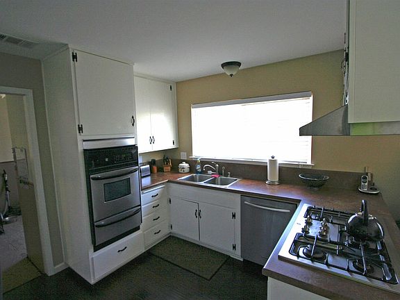 4th image of 529 E Dena Way