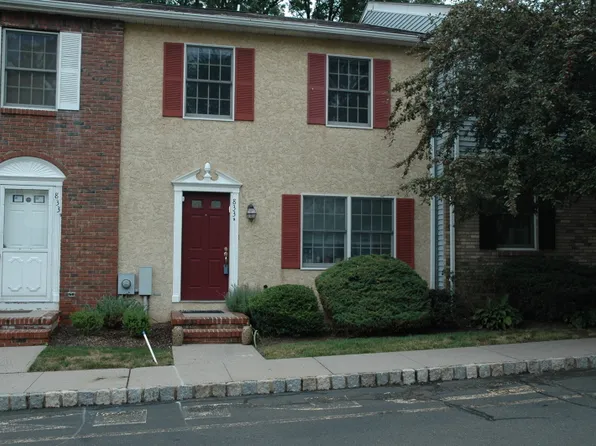 833 Valley St, Vauxhall, NJ 07088