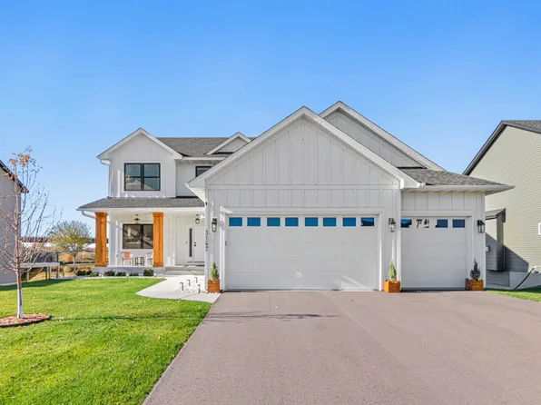 3147 Frattalone Rd, Vadnais Heights, MN 55127