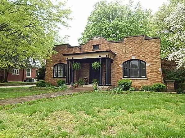 1933 S Main St, Hopkinsville, KY 42240