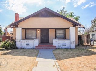 415 V St, Bakersfield, CA 93304