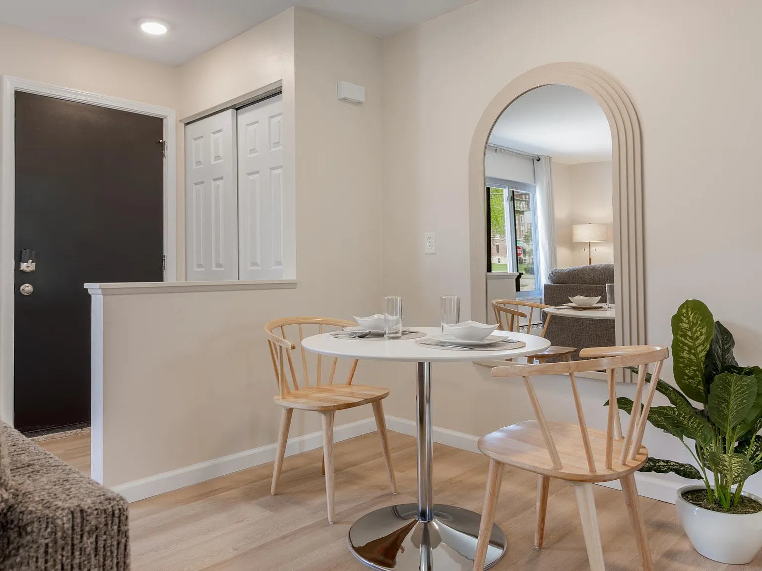 1 bed, 600 sqft, $3,100 — Photo 3