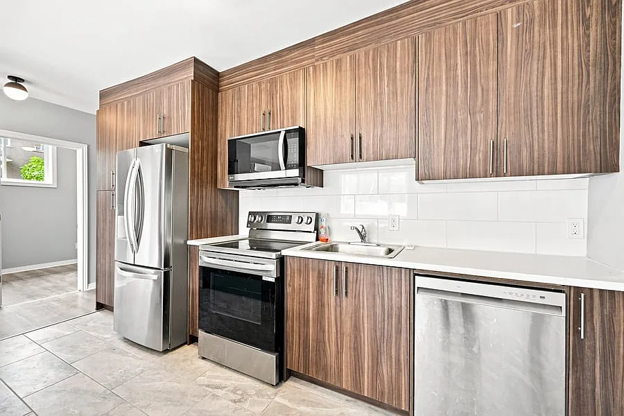 1187 Kingston Avenue Unit 1 — Photo 3
