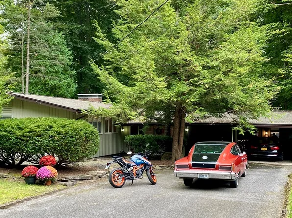 130 Fairfield St, Fayetteville, NY 13066