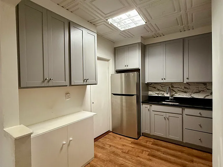 201-203 N 2nd St #7 — Photo 14