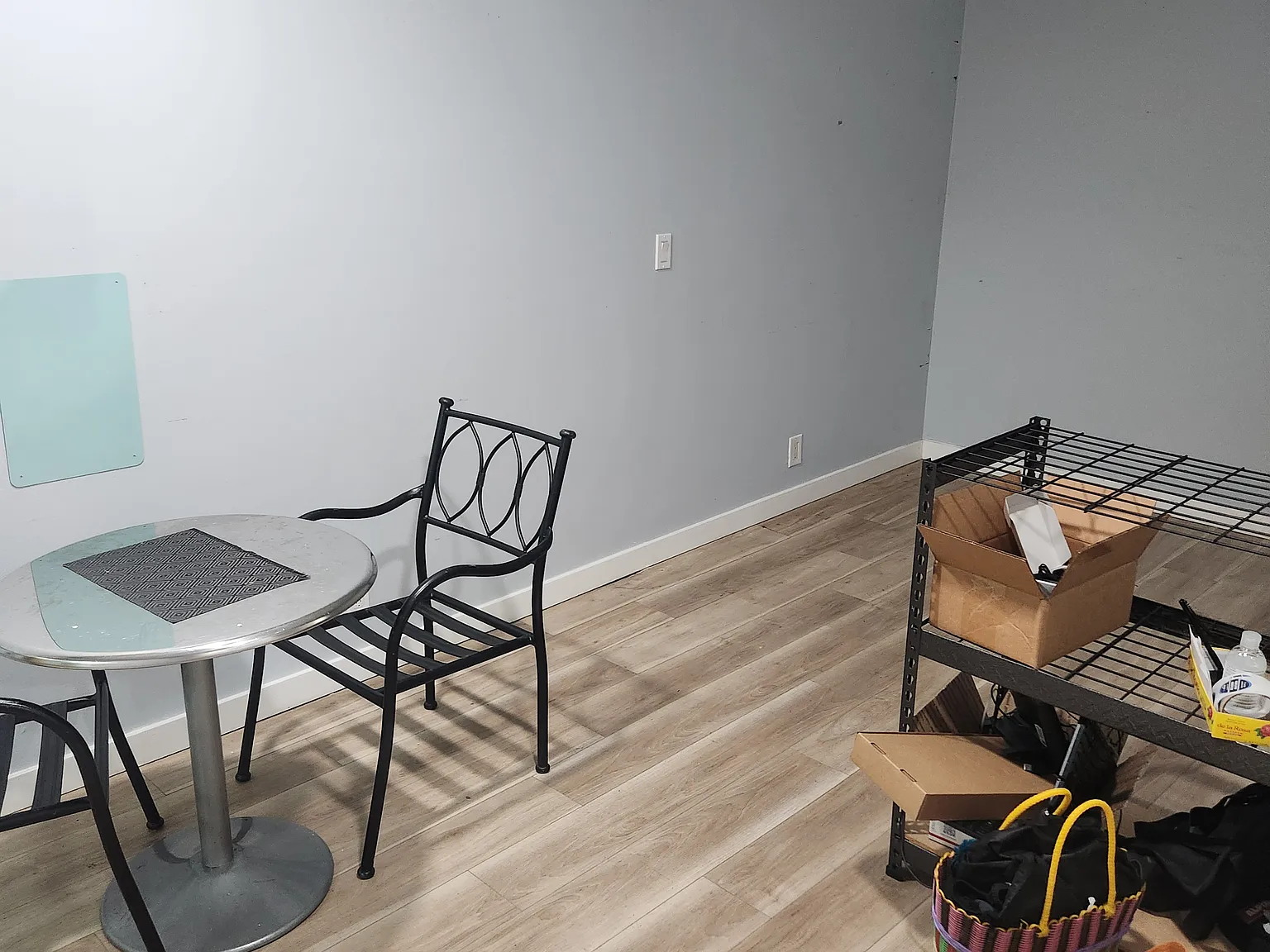 2 bed, 1.5 bath, 975 sqft, $2,275 — Photo 2