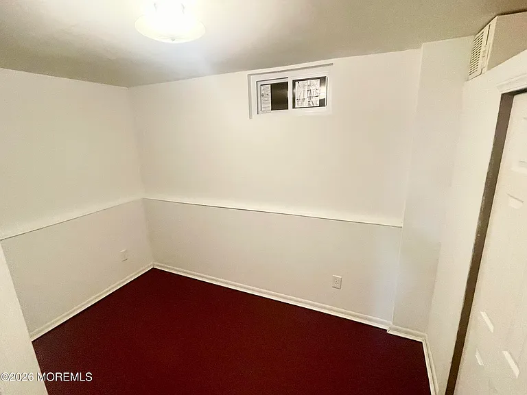 220 Middie Ln — Photo 27