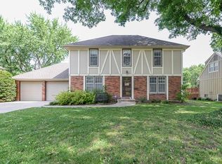 10037 Bluejacket Dr, Overland Park, KS 66214