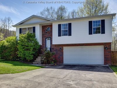 11 Barnett Dr, Saint Albans, WV, 25177