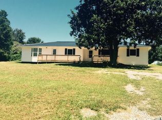 547 Reeves Rd, Trenton, GA 30752