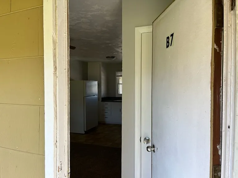 1591 Zener St — Photo 8