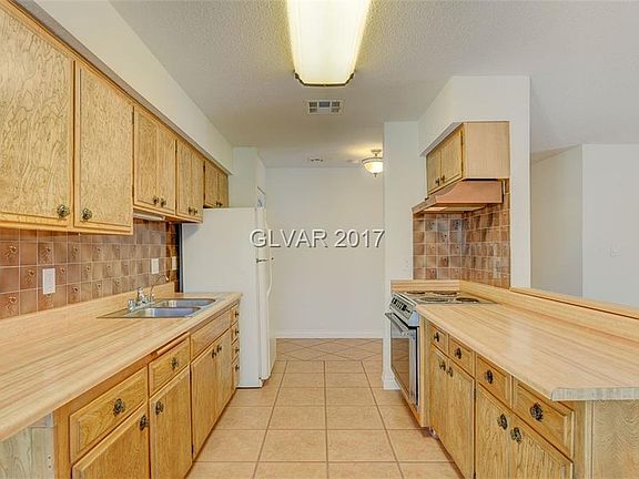 5th image of 1207 Arapaho Way