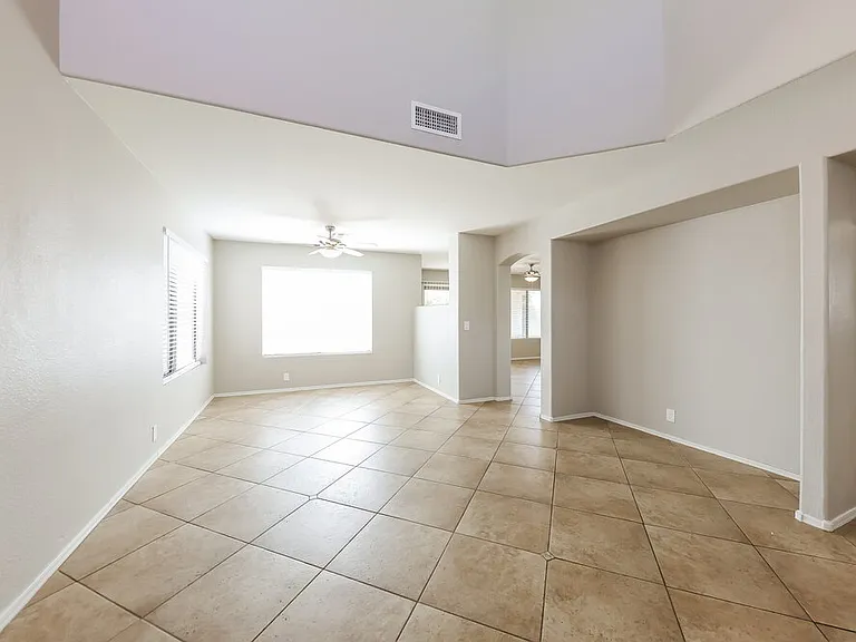 17183 N 53rd Ave — Photo 5