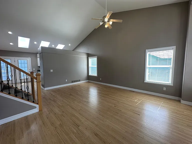 2345 Damon Dr — Photo 8