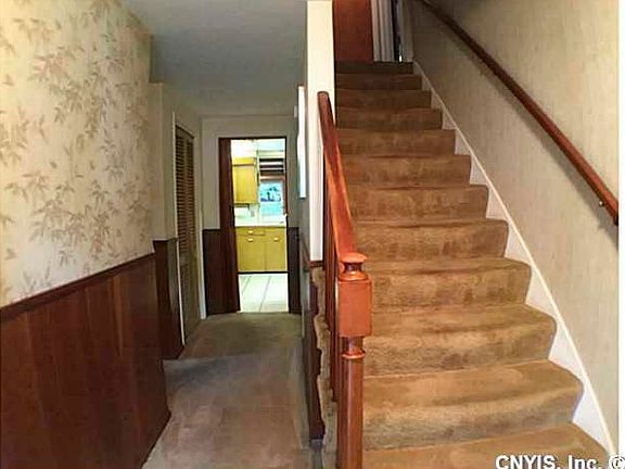 5th image of 523 Wolcott Ave