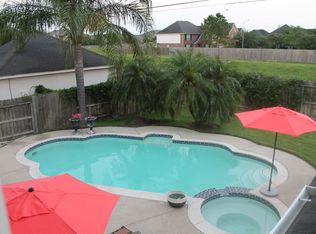 2427 Foxglove Dr, Pearland, TX 77584
