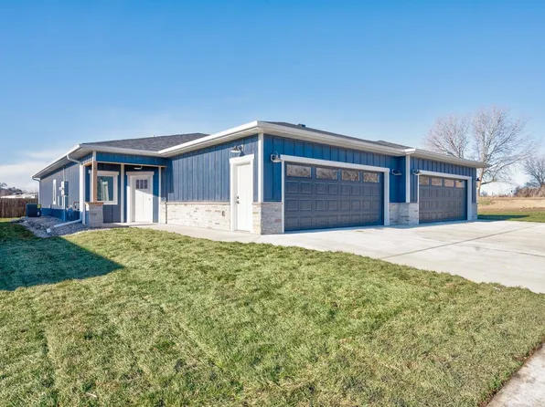 1222 Lower Loop, Arnolds Park, IA 51331