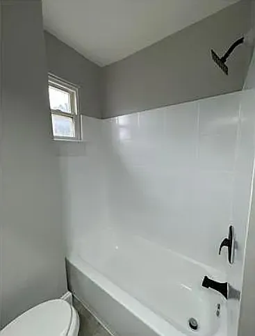 8 S Morley St — Photo 13