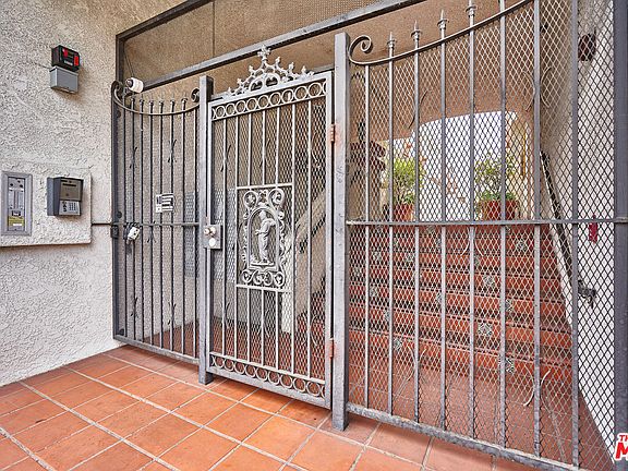5th image of 3271 Sawtelle Blvd APT 202