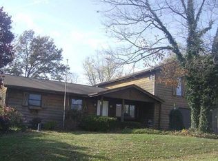 1065 Wolfrum Rd, Saint Charles, MO 63304