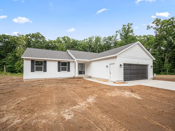 3707 Country Ct, Allegan, MI 49010