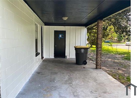 2nd image of 4421 Jade Dr W