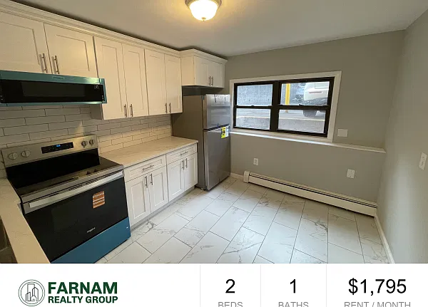 2 bed, 700 sqft, $1,795 — Photo 1