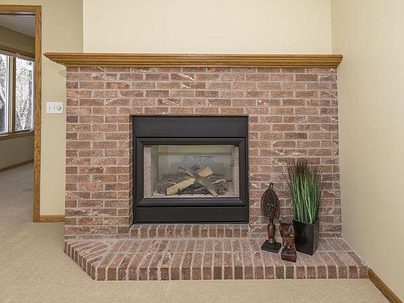 5th image of 4044 Alpine Ave